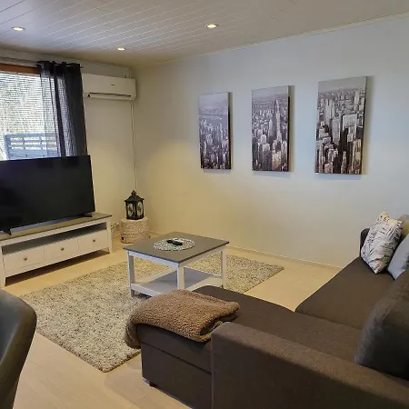 Apartment Rivitalo-asunto Kausalassa